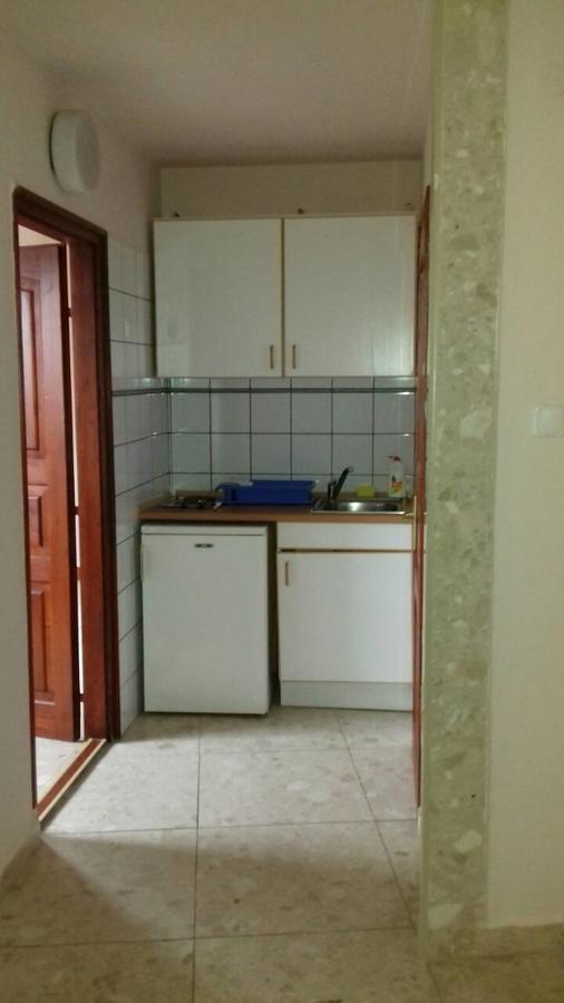Palatinus Apartmanok Кестхей Экстерьер фото