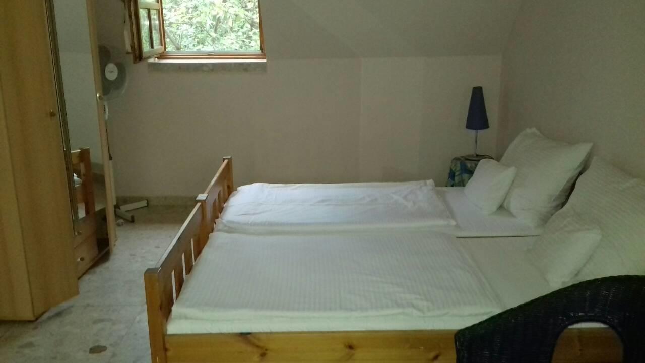 Palatinus Apartmanok Кестхей Экстерьер фото
